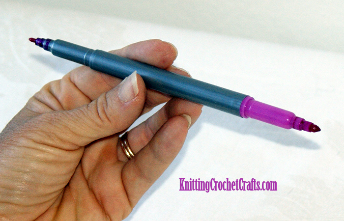 Double-Ended Marker for Adult Coloring and Drawing -- This marker has a thicker tip on one end, and a finer tip on the other end. Niether tip is truly all that thick, which means you can achieve really fine detail with these markers. They're great for coloring within the lines on adult coloring pages that have really small, detailed areas.