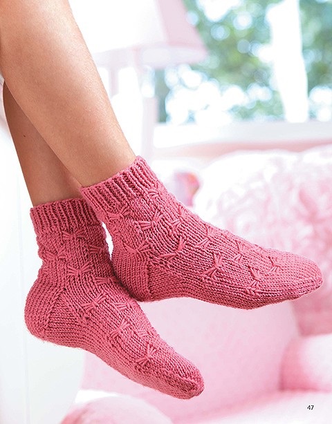 Butterfly Bows sock knitting pattern by Edie Eckman, from the book Knit Socks for Those You Love, published by Leisure Arts
