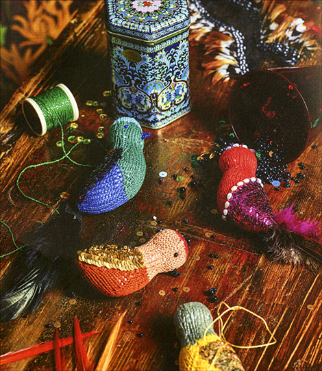 This photo gives you a glimpse at the process of making the knitted birds of paradise presented in the Field Guide to Knitted Birds by Arne & Carlos, Published by Trafalgar Square Books. 