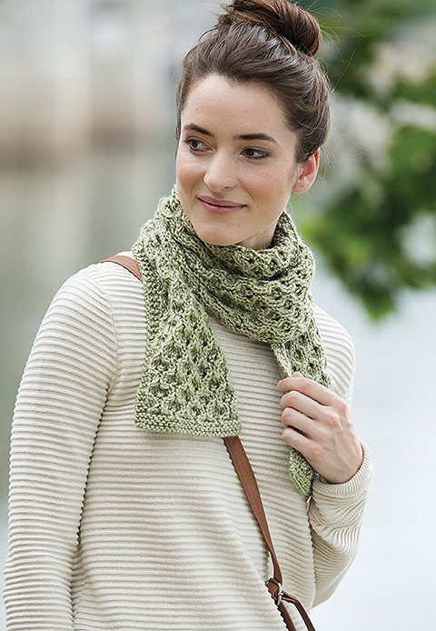Textured Scarf Knitting Pattern by Andi Javori, from the book Casual Weekend Knits, published by Leisure Arts