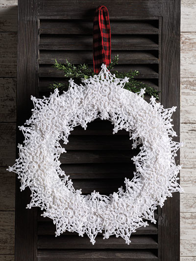 Sparkling Snow Wreath From Annie's Christmas Special Edition 2020