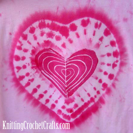Heart Tie Dye Pattern: Here You Can See a Heart Shape That Was Created Using Tie Dye and Block Printing Techniques. Get Free Instructions Below.
