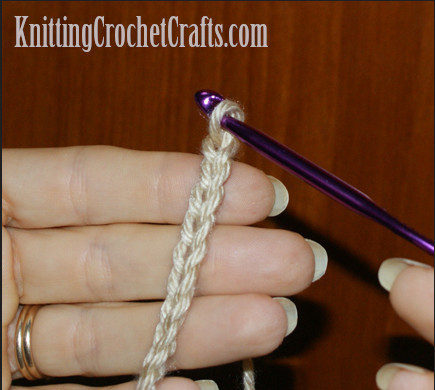 V Stitch Crochet Instructions: Start by Crocheting Your Foundation Chain / Starting Chain