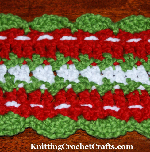 Close-Up Photo of the Crochet Christmas Scarf