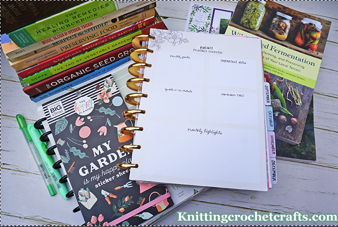 Planning August Crafts and Activities: Pictured here, you can see my undecorated August monthly planner dashboard, the garden-themed Happy Planner stickers I am going to use for decorating it, and a bunch of books I am interested in reading this month (no, I will probably not have a chance to read them all...)